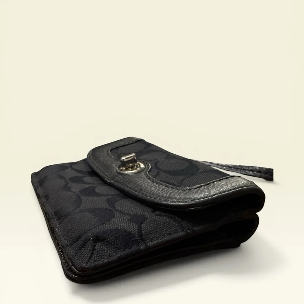 Coach Mini Legacy Signature C Crossbody Wallet - Picture 7 of 7